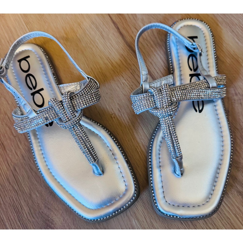Bebe Novah Silver Rhinestone Bow Flat Sandals Womens 7